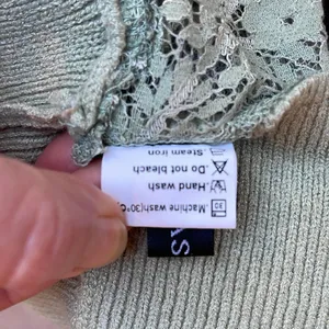 NWOT Fashion Green Sweater Lace Sheer Sleeves & Open Back Lace Design size XL thumbnail 16