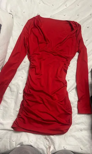 Amazon Red Rouched Plunge Dress thumbnail 1