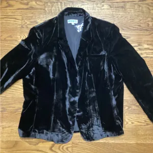 Cavender’s Rockin C Black velvet Women's Single Breasted blazer. Size XL thumbnail 11