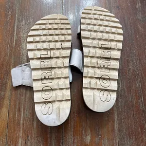 Sorel White Two Strap Leather Sandals with Black Sole Studded Detailing Women 10 thumbnail 10
