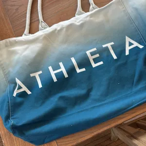 Athleta Cotton Cancas Ombré Tote Bag thumbnail 2