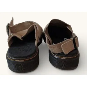 Dr. Martens Carlson‎ Suede Mule Clogs Womens 9 Tan Slip On Buckle AirWair thumbnail 3