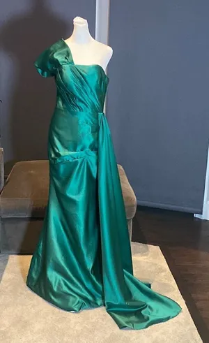 Women’s Green One Shoulder Full Length Mermaid Fit Formal Dress Size 6 thumbnail 1
