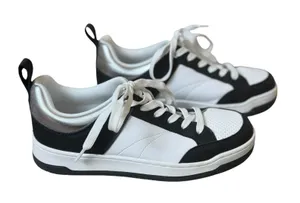 Steve Madden Black White Renigade‎ Low Top Sneakers Shoes Women's Size 7.5 thumbnail 1
