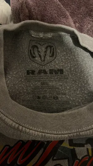 ram truck sweatshirt Gray Size M thumbnail 2