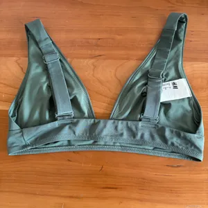 HM Sage Green Triangle Bikini Top Adjustable Straps Size 6 P/N 0967097‎ 5 thumbnail 3