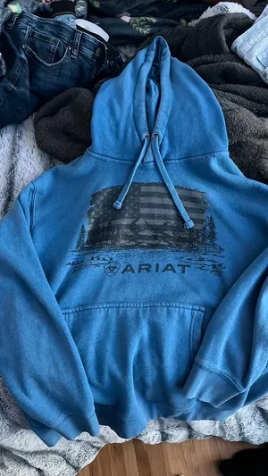 Ariat Hoodie thumbnail 1