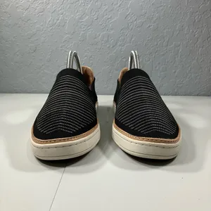 UGG Women's Sammy Slip On Shoes Black Knit Fabric Flat Sneakers Size 9.5 thumbnail 3