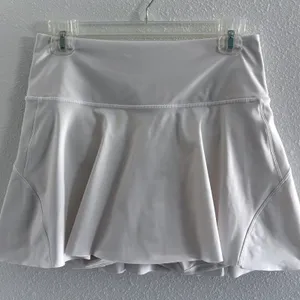 Athleta Ace Tennis Skort Womens Small White 13.5" Running Pickleball Active Gym‎ thumbnail 1