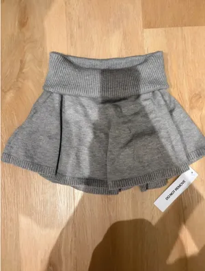 Brand new Princess Polly knit mini skirt Xs/S grey with tags thumbnail 3