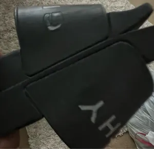Givenchy thumbnail 8
