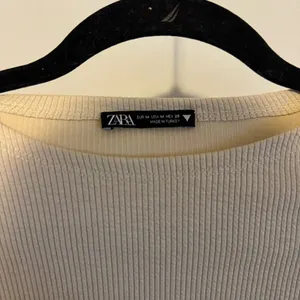 Zara Tan Cropped Long Sleeve thumbnail 2