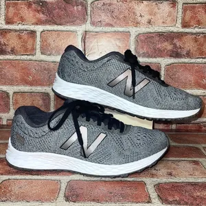 Pre-Owned New Balance Fresh Foam Arishi WARISSO1 Gray Running Sneakers Size 8.5 thumbnail 4