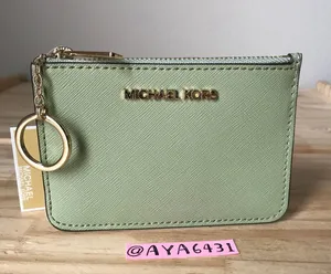 Cardholder thumbnail 1