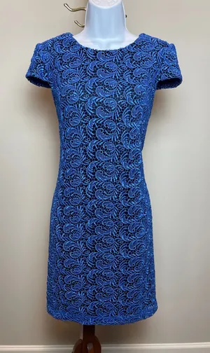 Pim + Larkin Dress Size M Royal Blue Scroll Lace Shift Lined Cap Sleeve thumbnail 1