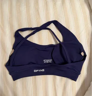 DFYNE Ink Sports Bra | Size Small thumbnail 3