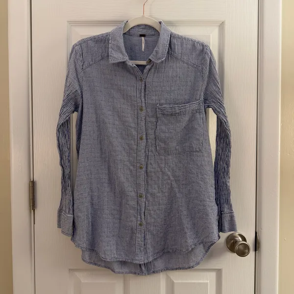 Free People No Limits Blue Stripe Cotton Button Up Shirt Blouse Small - Image 2