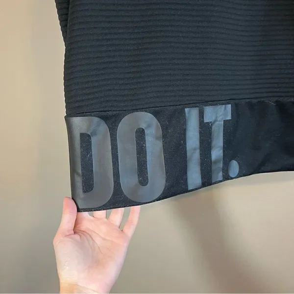 ✨ Nike‎ Women’s Black Just Do It Crewneck Sweatshirt XS - Image 9