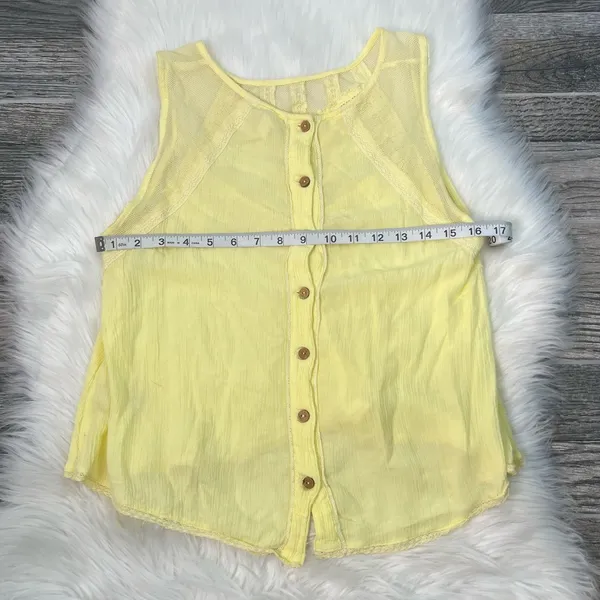 Free People Butter Yellow Sleeveless Button Down Blouse - Image 4