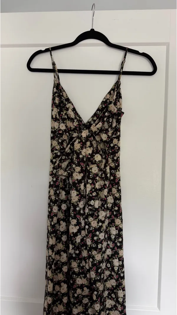 Forever 21 Floral Midi Print Dress - Image 4