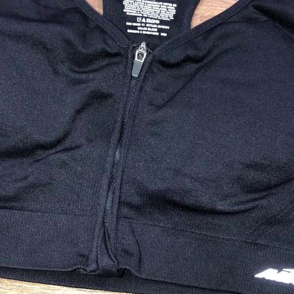 Avia black sports bra size large/extra large - Image 4