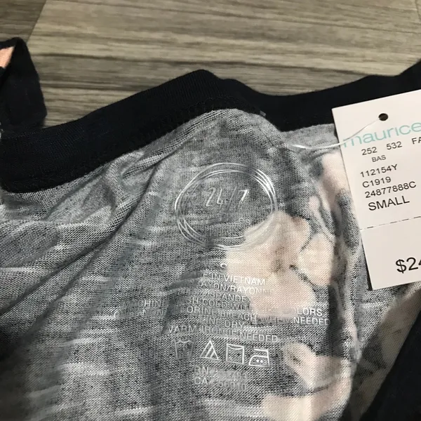 Maurices Floral Navy Blue Long Sleeve Shirt; small women’s; New - Image 2