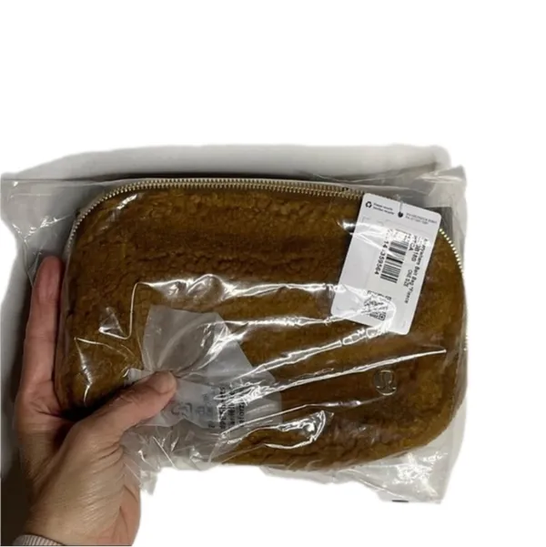 Lululemon Everywhere Belt Bag in the Fleece Burnt Caramel - Image 4