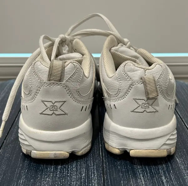Ladies Active Sneakers White Size 8 - Image 5