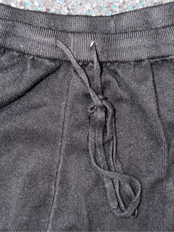 Women’s Black Large Pocketed Drawstring Sweat Shorts - Image 3
