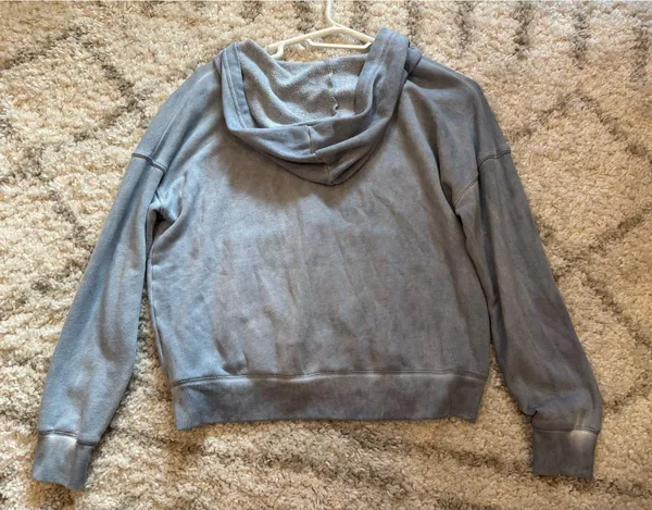 American Eagle Sweatshirt - Image 2