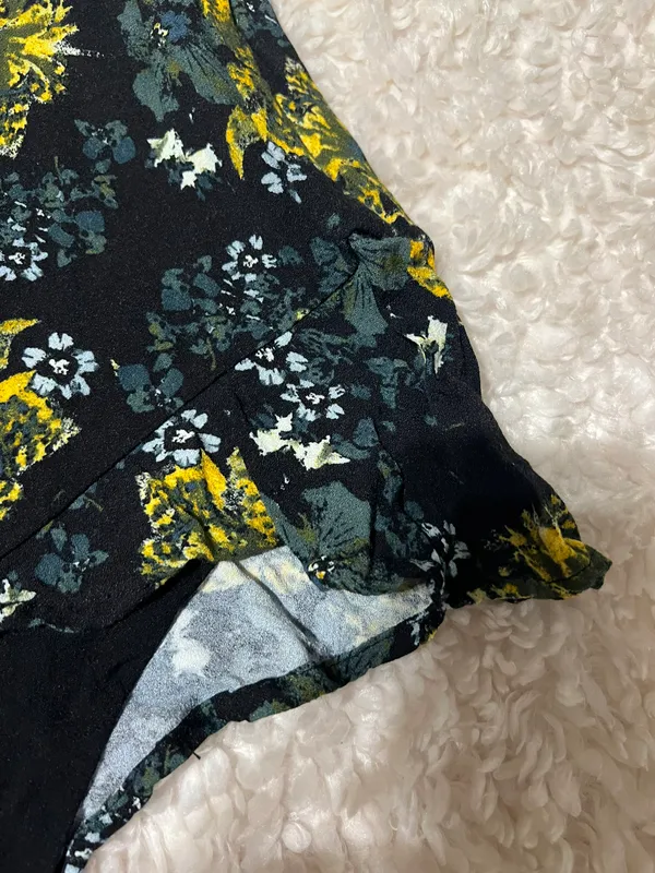 Shorts - Image 2