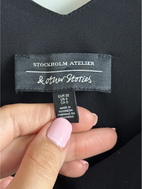 & Other Stories Black Tie Strap Midi Dress V Neck Sleeveless Size 0 EUR 32 - Image 2