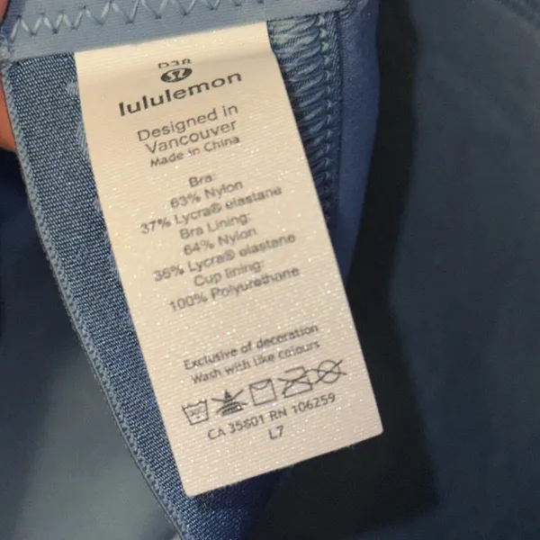 Lululemon Fine Form Utility Blue sports bra - Image 8