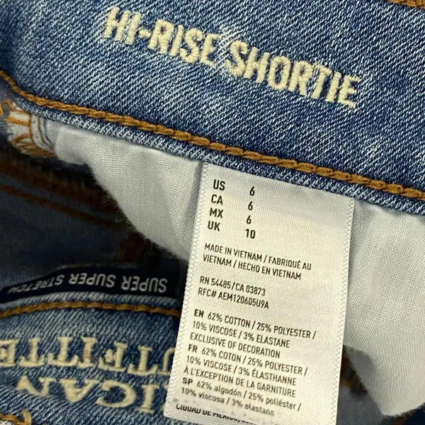 American Eagle Hi-Rise Light Wash Blue Denim‎ Raw Hem Shorts Women's Size 6 - Image 7