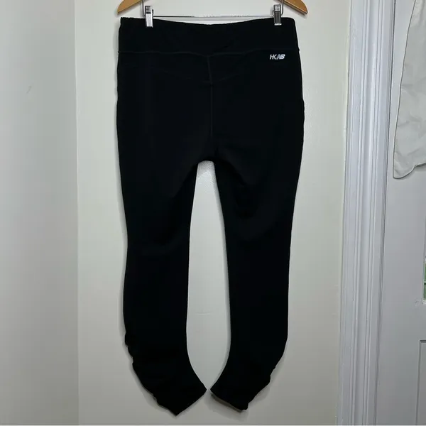New Balance Black Athletic Workout Leggings Women’s size XL ruching at bottom - Image 6