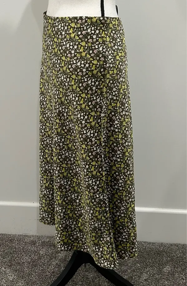 J.Crew Floral Straight Skirt - Image 3