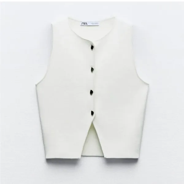 Zara NWT white short vest with silver buttons - Image 9