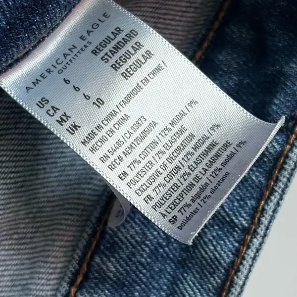 American Eagle Outfitters • Medium Wash Destructed Mom Jeans - Image 5