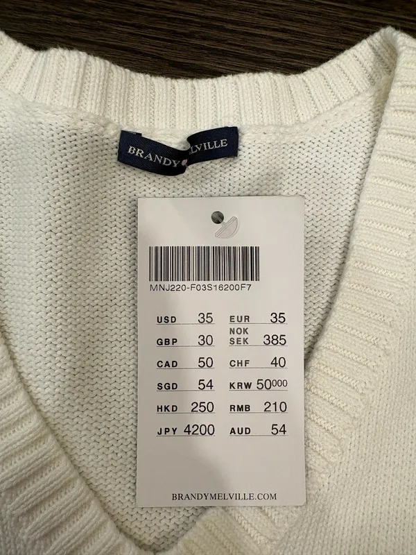 Brandy Melville White Long Sleeve Sweater V-Neck - Image 4