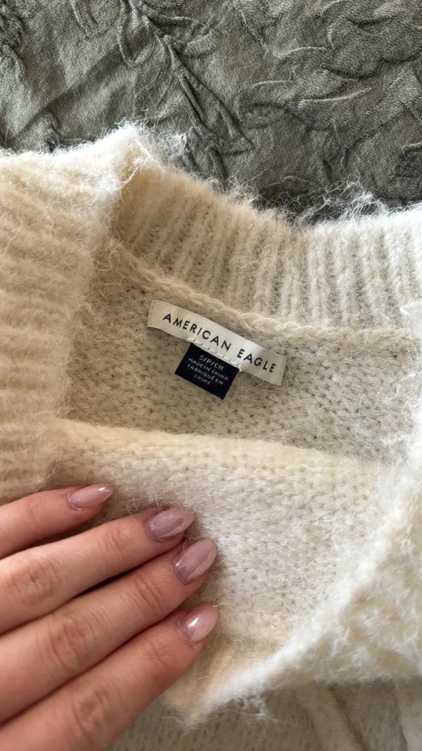 American Eagle Sweater - Image 2