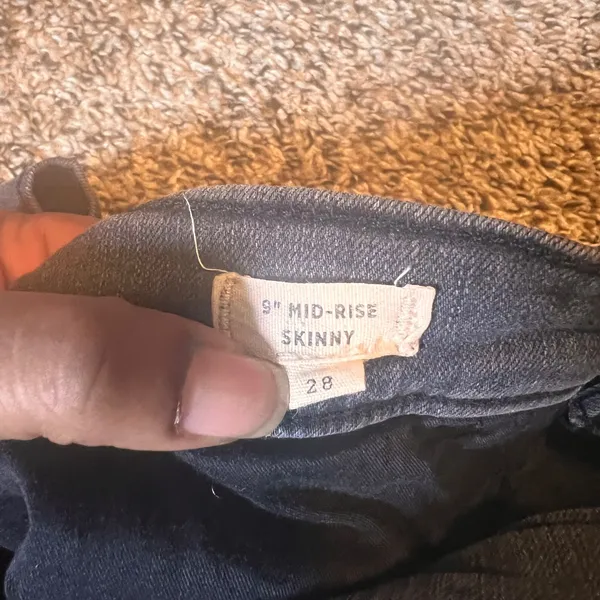 Madewell 9 Inch Mid Rise‎ Skinny Jeans Women's Size 28 Black Frayed Hem - Image 3