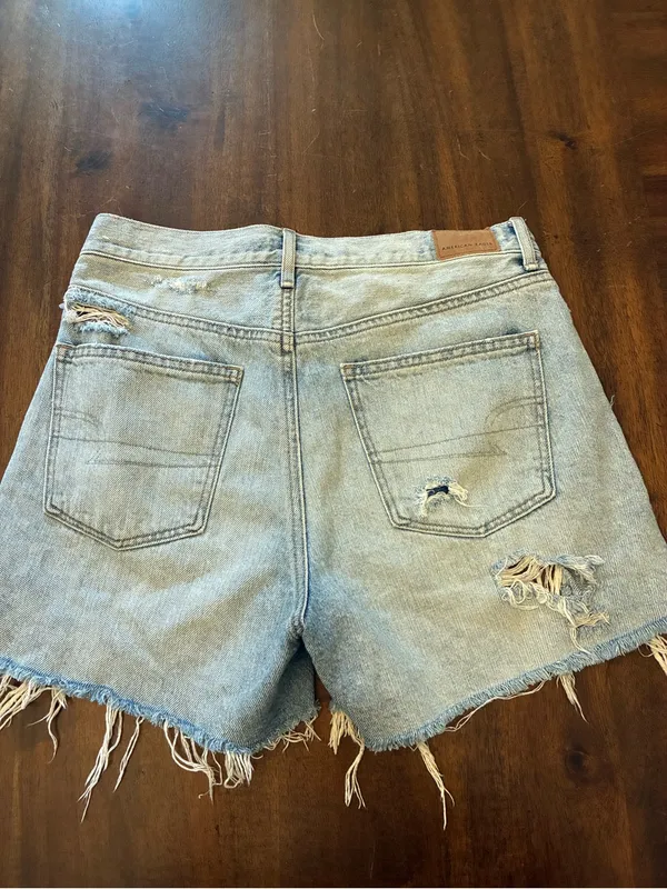 American Eagle Jean Shorts 4 90s Boyfriend Short Blue Distressed Ripped Denim - Image 4