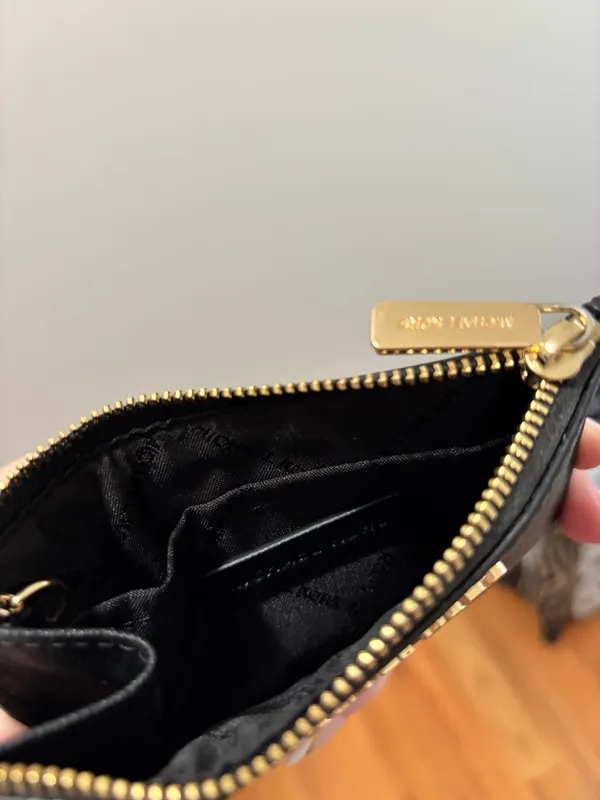 Michael Kors Wallet - Image 5