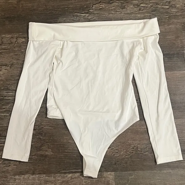 FINAL PRICE Lane 201 Off the Shoulder Bodysuit - Image 2