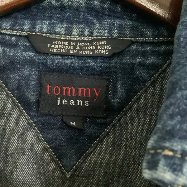 Tommy Hilfiger Nice Denim jacket EUC 💙 - Image 5