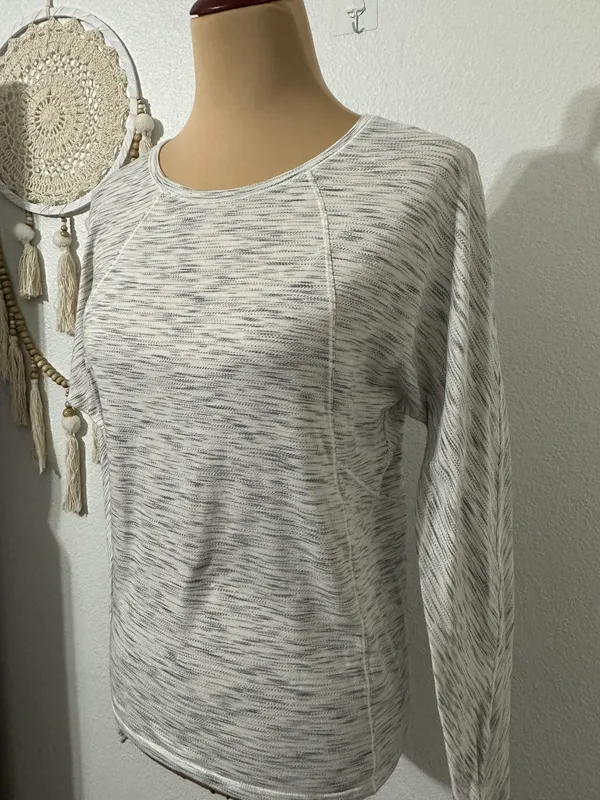 Lululemon Long Sleeve - Image 3