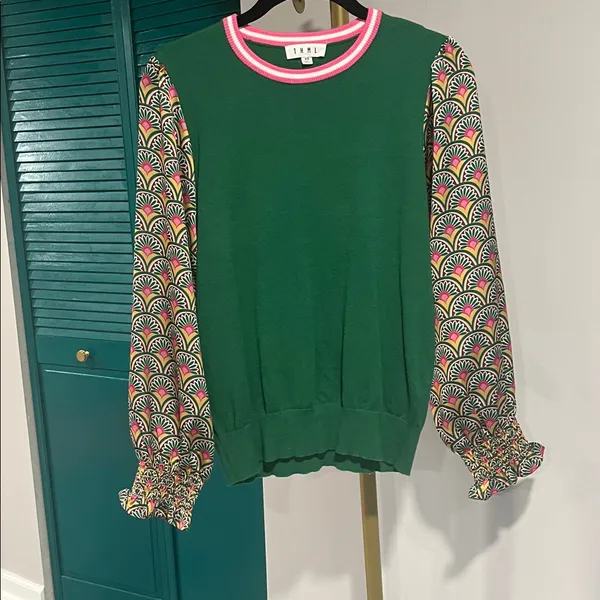 NWOT - THML Boho Green Blouse Pattern Sleeve Urban Boho Top - Image 2