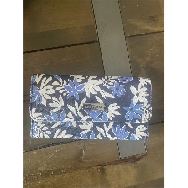 Nautica Floral‎ RFID Trifold Wallet Womens Size OS Blue Vegan Leather Clutch - Image 2
