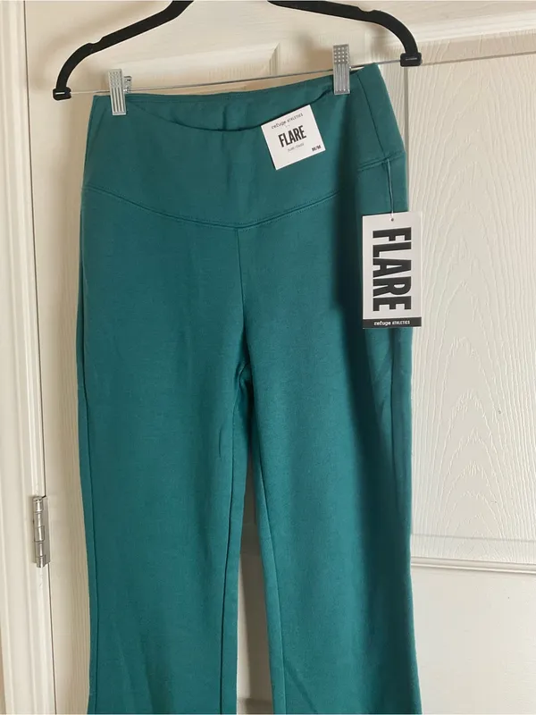 Refuge Athletics Teal Green Flare Pants / Leggings Size Medium - Image 4