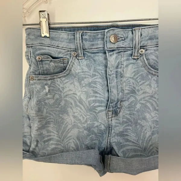 American Eagle Super Hi-Rise Shortie Palm Print Jean Shorts Size 6 - Image 5